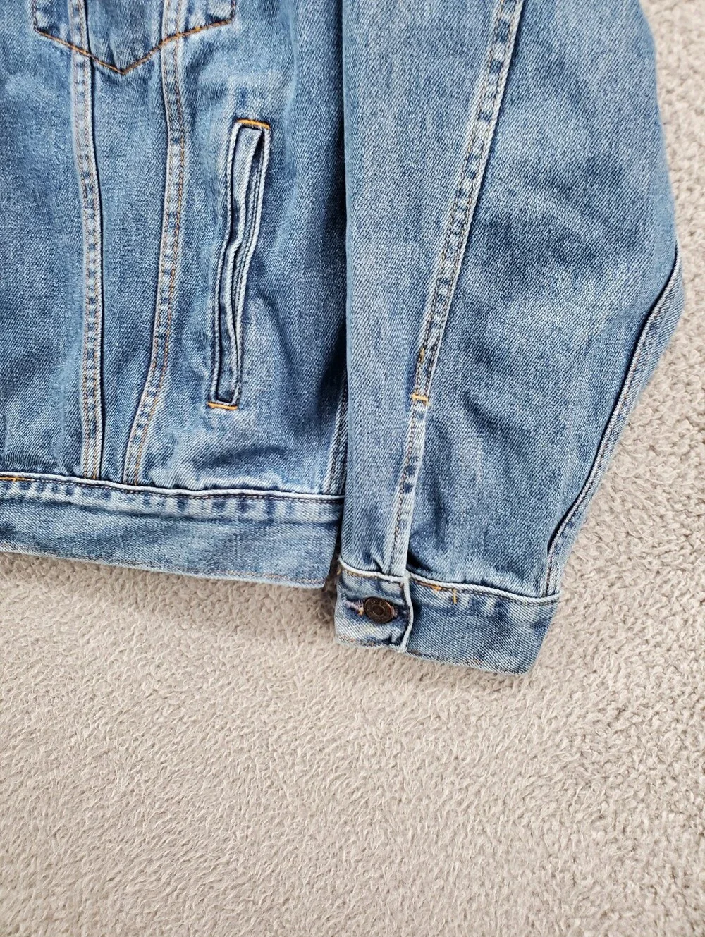 Levis Standard Trucker Denim Jean Jacket Mens Medium Blue 70507